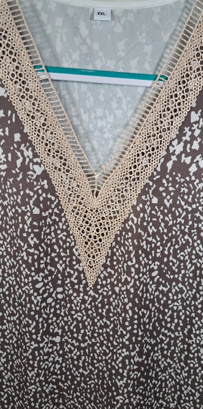 Brown & Cream V-Neck Printed Tunic Top - Picture 5 of 6